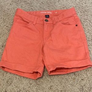 Land’s end girls coral color shorts in size 10. 4.5 inch inseam